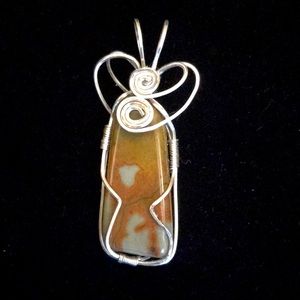Unique Boho Pendant *Hand Crafted w/LOVE by me! *NEW *BOHO *Silvertone Wire Wrap